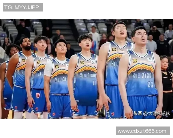 CBA第十二轮精彩对决上海队迎战新疆队全力争胜展现篮球魅力